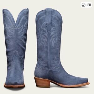 IN SEARCH OF: Tecovas Annie Indigo Suede 5.5 🙏🏻